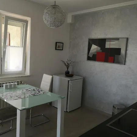 Center * Umag