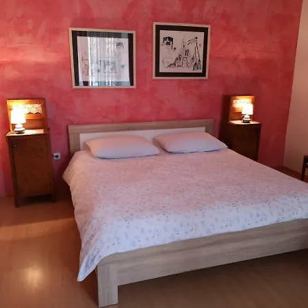 Center Apartment